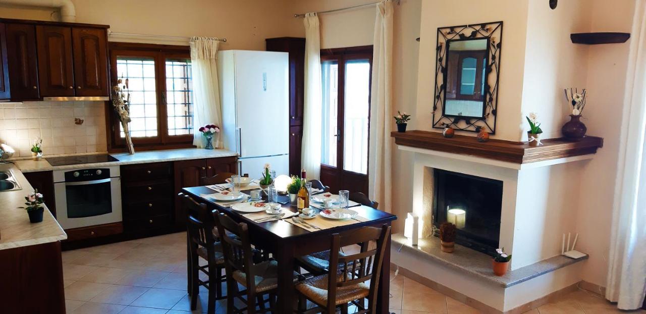 Villa Leonidas Greecefiloxenia Lefokastro Esterno foto