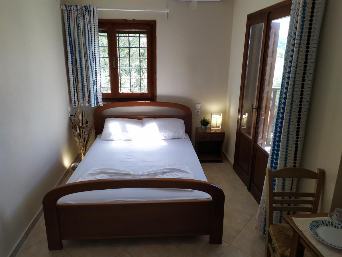 Villa Leonidas Greecefiloxenia Lefokastro Esterno foto
